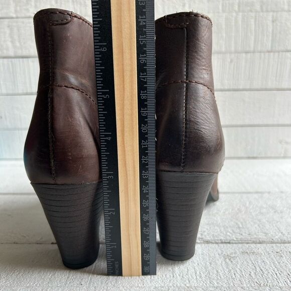 INDIGO by Clarks Brown Leather Block Heels Lace Up Ankle Booties 7M - Picture 6 of 11